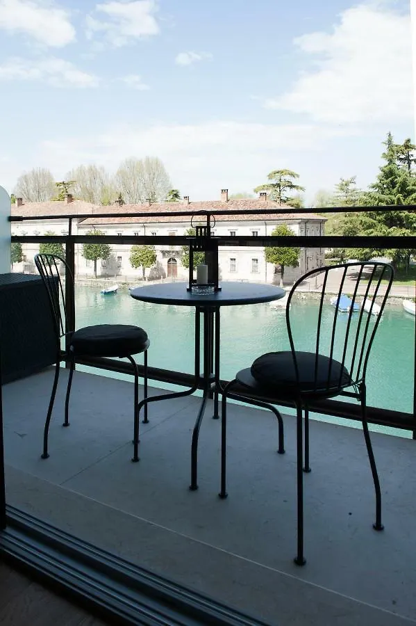 Apartment Voltoni Luxury Home Peschiera del Garda Italy